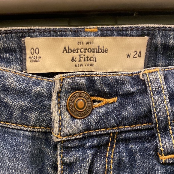 Vintage A&F jeans (size 00 / 24) - Picture 2 of 2